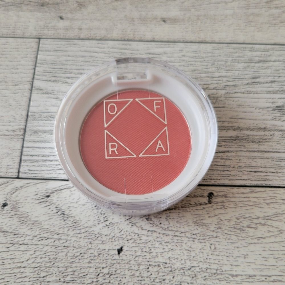 Ofra Pressed Blush Candy Apple